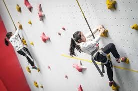 莫德里奇回忆热刺生涯，未能如愿加盟切尔西，反而成就皇马传奇