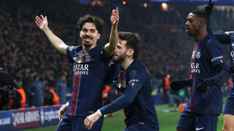 [德甲]凯恩帽子戏法 拜仁4-1霍芬海姆开赛四连胜