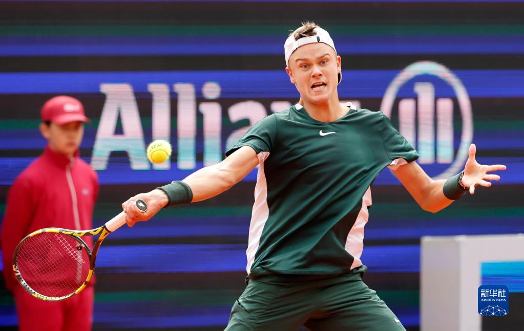 的阵容从首 的阵容从首